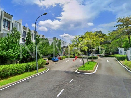 Bungalow House For Auction at 16 Quartz