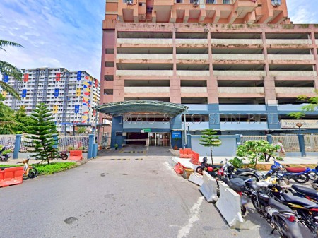Condo for Auction