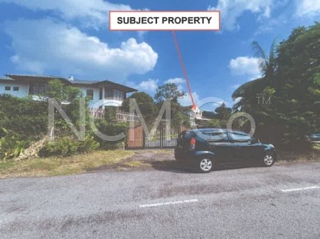 Bungalow House For Auction at Bangi Golf Resort