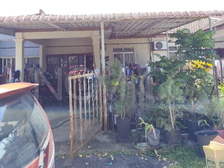 Terrace House For Auction at Taman Seri Mahkota Aman