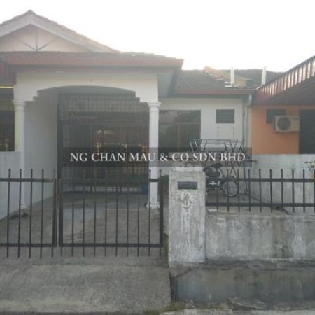 Terrace House For Auction at Lunas