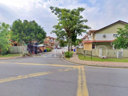 Terrace House For Auction at Kemuning Greenhills