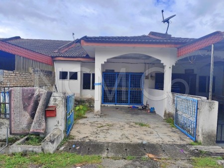 Terrace House For Auction at Taman Makmur