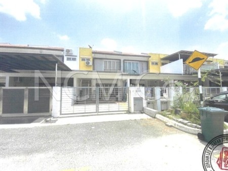 Terrace House For Auction at Hill Park