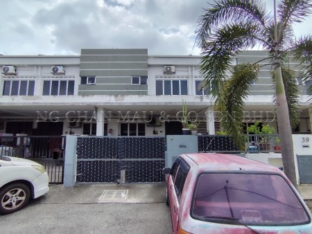 Terrace House For Auction at Telok Panglima Garang