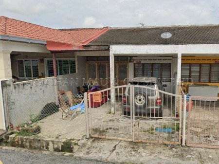 Terrace House For Auction at Taman Harapan
