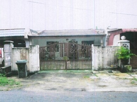 Terrace House For Auction at Taman Sri Pulai
