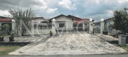 Bungalow House For Auction at Kota Tinggi