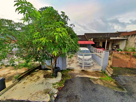Terrace House For Auction at Taman Ehsan