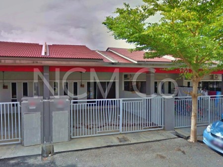 Terrace House For Auction at Taman Kerayong Makmur