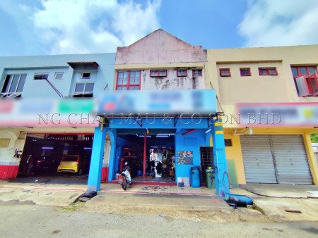 Shop Office for Auction