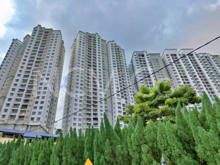 Condo For Auction at Symphony Heights