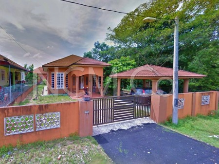 Bungalow House For Auction at Machang