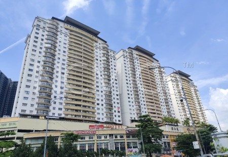 Serviced Residence For Auction at Putra Majestik