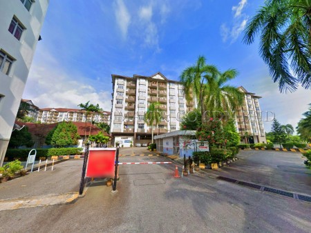 Apartment for Auction