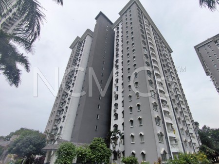 Condo For Auction at Endah Villa