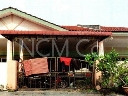 Terrace House For Auction at Taman Raia Gemilang
