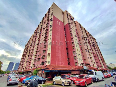 Apartment For Auction at Desa Mentari 3