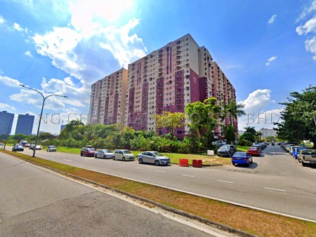 Apartment for Auction