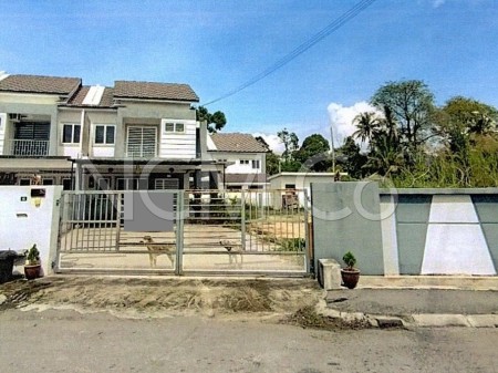 Terrace House For Auction at Lahat