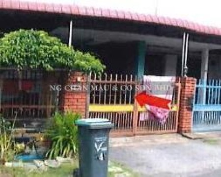 Terrace House For Auction at Taman Delima