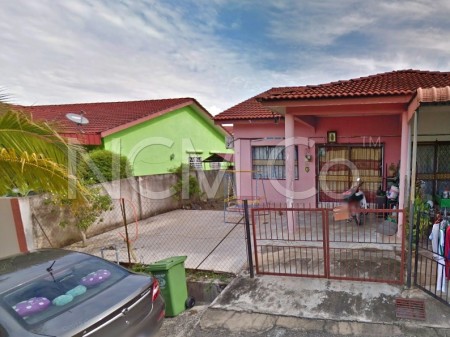 Terrace House For Auction at Mentakab