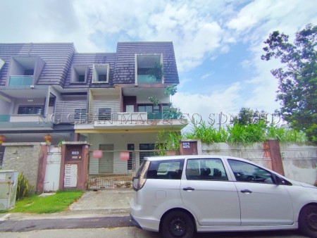 Terrace House For Auction at Taman Kempas Utama