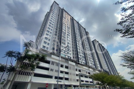 Serviced Residence For Auction at Meridin Bayvue