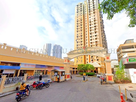 Apartment for Auction
