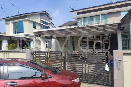 Terrace House For Auction at Taman Saujana Indah
