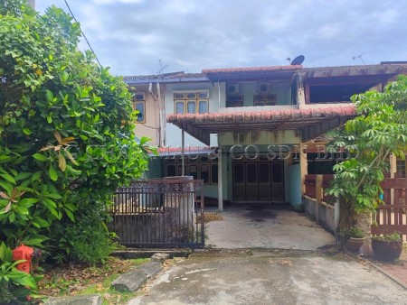 Terrace House For Auction at Taman Dindings