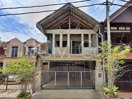 Terrace House For Auction at Batu Buruk