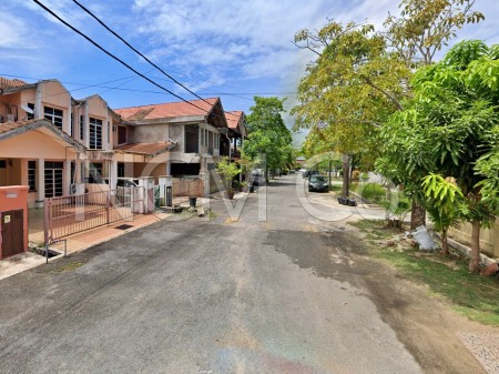 Terrace House for Auction
