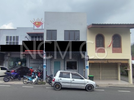 Shop For Auction at Kuala Nerang