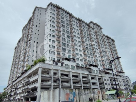 Apartment For Auction at Banjaria Court