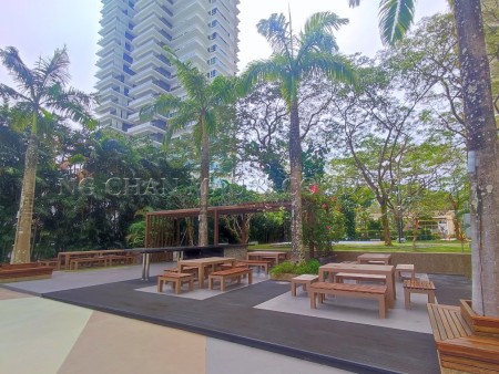 Condo for Auction