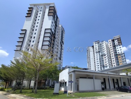 Condo for Auction