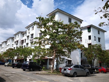 Apartment For Auction at Dahlia Apartment
