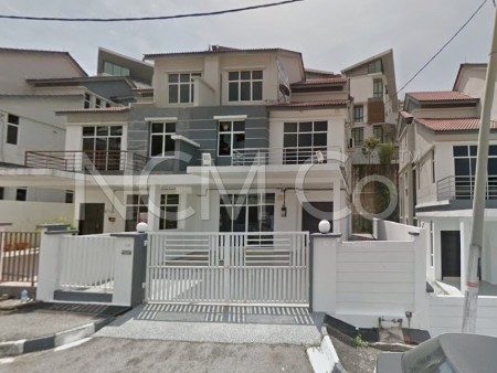 Semi D For Auction at Sona Park