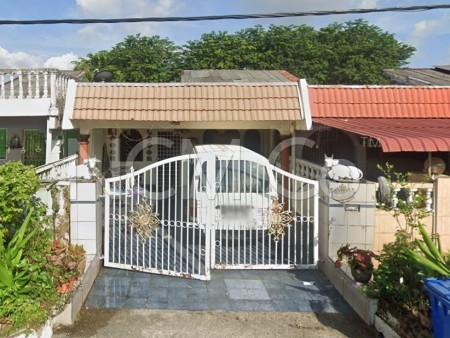 Terrace House For Auction at Taman Glenmarie