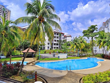 Condo for Auction