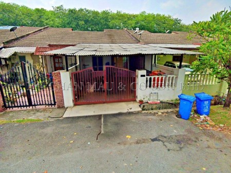 Terrace House For Auction at Taman Sri Muda