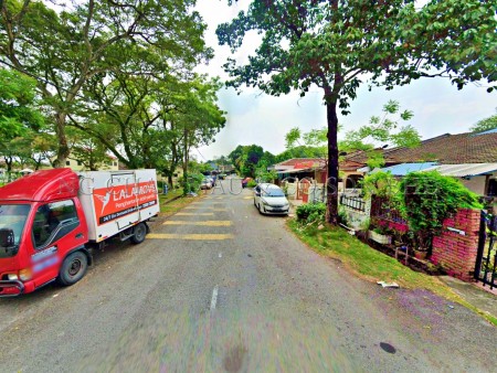 Terrace House for Auction