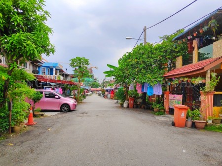 Terrace House for Auction