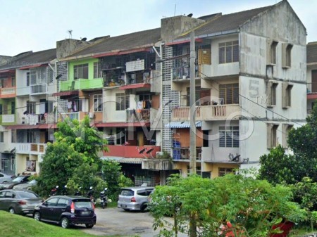 Flat For Auction at Taman Bunga Negara