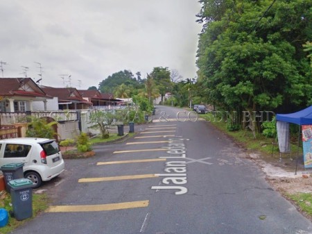 Terrace House for Auction
