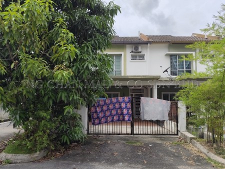 Terrace House For Auction at Hill Park