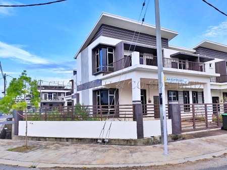 Terrace House for Auction