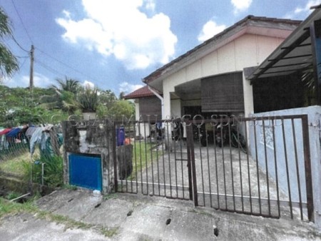 Terrace House For Auction at Taman Sementa Jaya