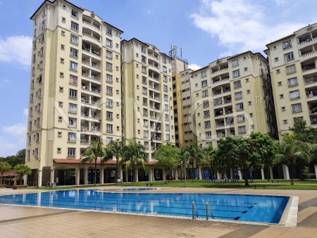 Condo For Auction at Desaria Villa
